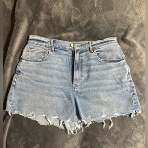 American Eagle highest rise 90’s boyfriend short size 12